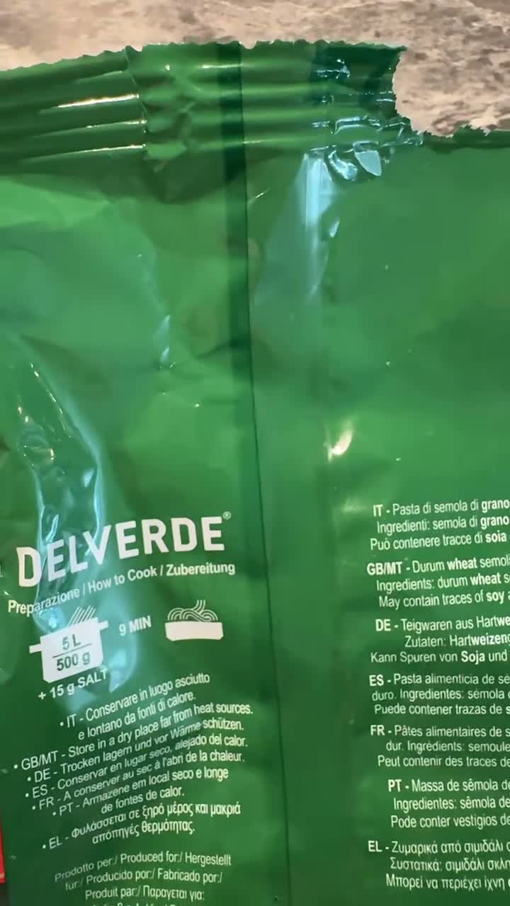 Vorschaubild zum Video „Nudeln kochen und dabei Wasser und Zeit sparen“