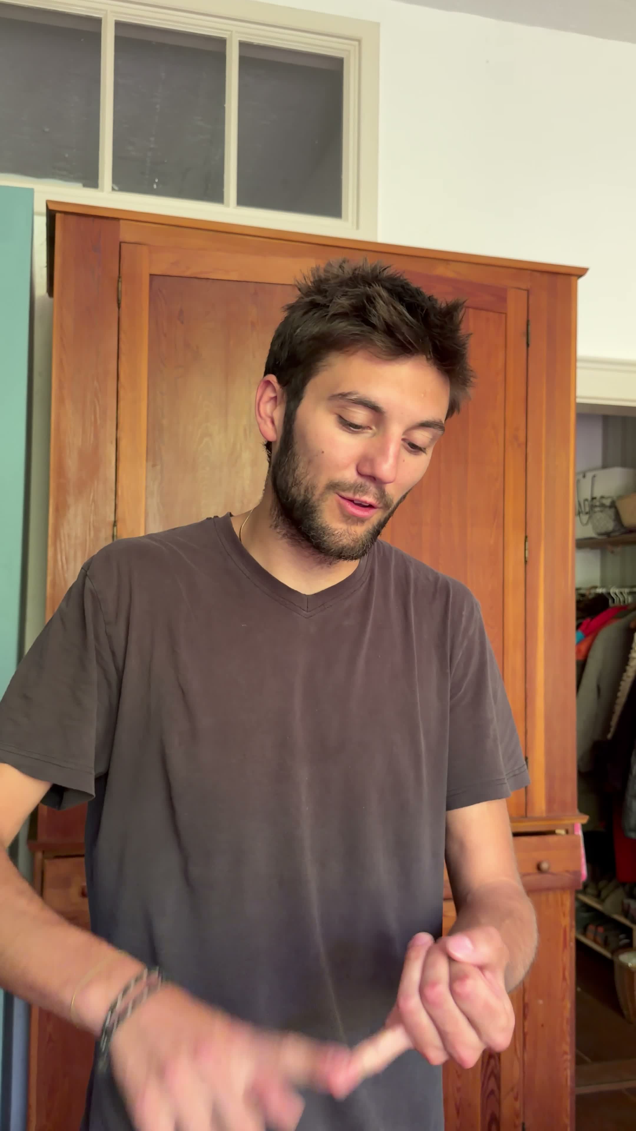 Vorschaubild zum Video „Unterstützt mich den ganzen Tag“