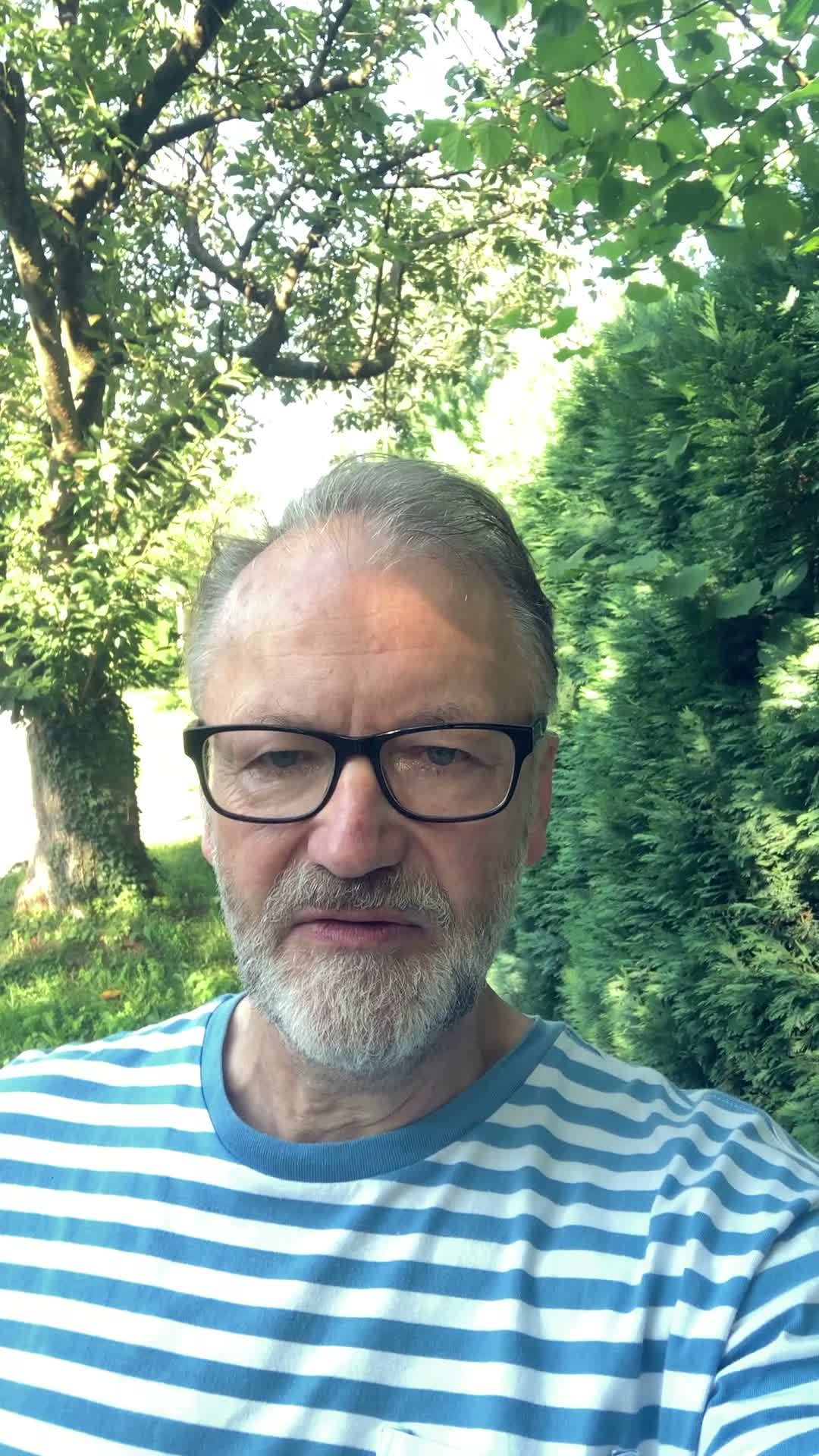 Vorschaubild zum Video „Buchsbaum- Zünsler“